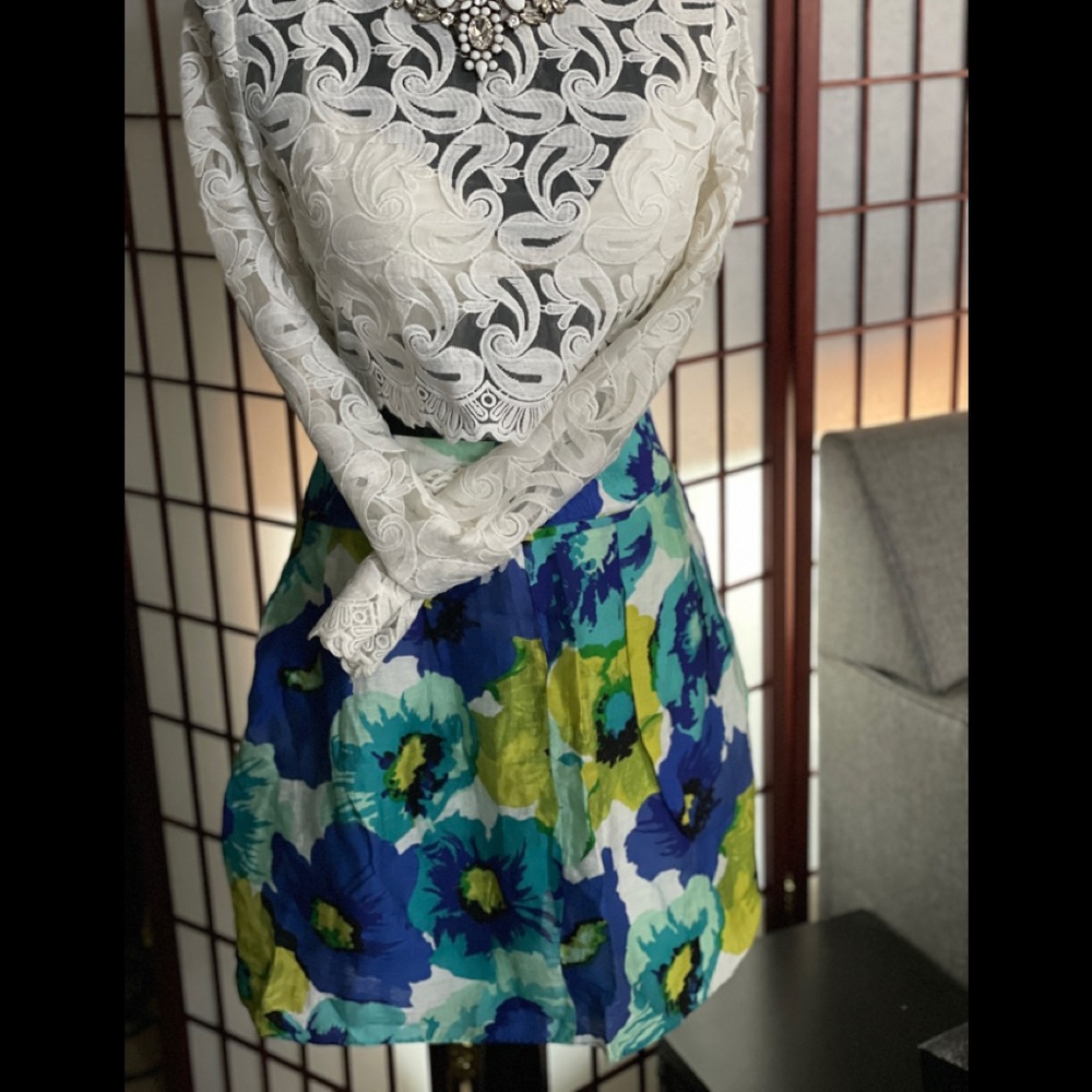 Ann Taylor Loft Colorful Blue/ Green Floral Pleated Lined A-Line Skirt Size 2